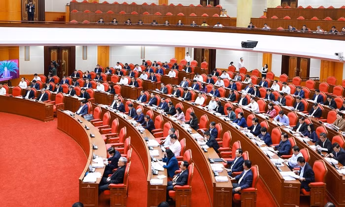 Bộ Chính trị quyết định sắp xếp những cơ quan đã được chuẩn bị kỹ lưỡng