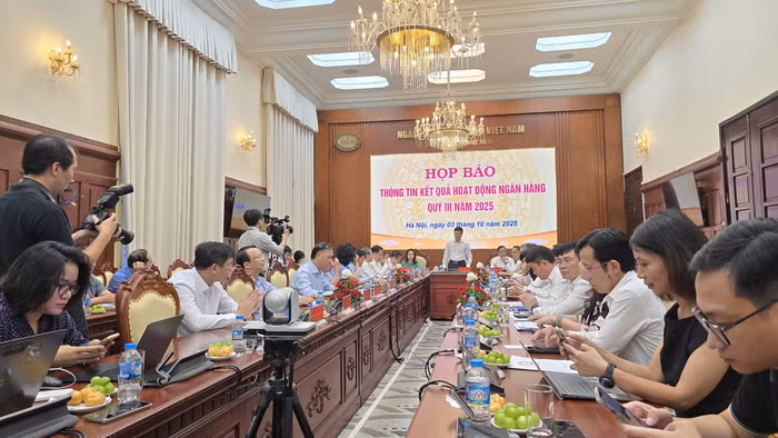 Toàn cảnh buổi họp báo kết quả hoạt động ngân hàng quý 3/2025