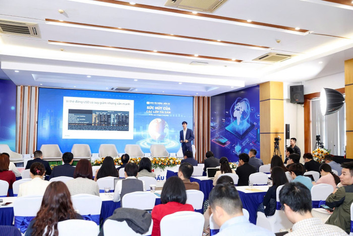 Quang cảnh toạ đàm