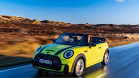 MINI John Cooper mới chính thức ra mắt tại Việt Nam