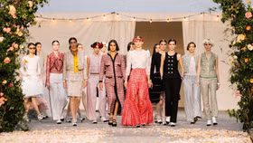 8 BST ấn tượng nhất Tuần lễ thời trang Xuân - Hè 2021