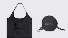 Đi chợ “cool ngầu” với thiết kế mới từ Balenciaga