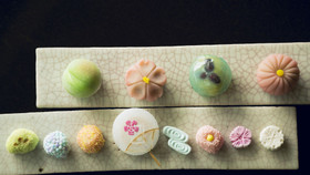 Wagashi là gì mà lại có thể khiến nhiều fan yêu ẩm thực say đắm?