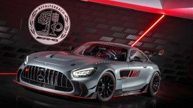 Mercedes-AMG GT Track Series là mẫu xe thương mại mạnh mẽ nhất từng được sản xuất