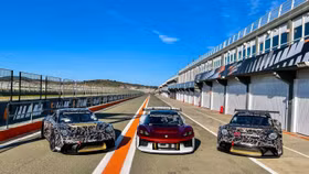 Porsche 718 Cayman GT4 ePerformance tiết lộ tiềm năng của mẫu Mission R