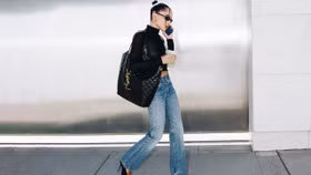 Saint Laurent ra mắt dòng túi xách oversize mới