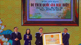 Trang trọng Lễ kỷ niệm 1310 năm khởi nghĩa Hoan Châu và Khai hội Lễ hội Đền Vua Mai