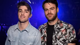 Bộ đôi DJ The Chainsmokers sẽ bay lên vũ trụ vào năm 2024