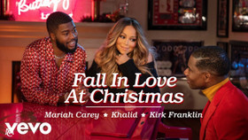 Fall in Love at Christmas - Mariah Carey, Khalid, Kirk Franklin: Giangs sinh đong đầy yêu thương