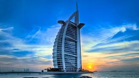 Khách sạn 7 sao duy nhất trên thế giới: Xa hoa choáng váng, 1 phòng rộng bằng căn biệt thự