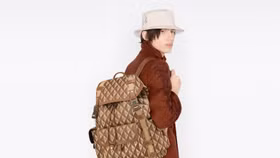 Họa tiết "Dior CD Diamond" độc đáo đã trở lại dưới thời NTK Kim Jones