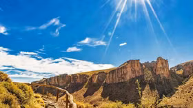 Cueva de las Manos – hang động của những bàn tay ở Argentina