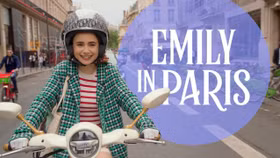 “Emily in Paris” ra mắt bộ sưu tập thời trang đầu tiên