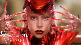 Tạo hình cực chất của Lady Gaga trong video ra mắt rượu Champagne