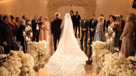 Người thừa kế gia sản Hillton danh giá đã lên xe hoa