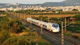 Vé tàu đi khắp Tây Ban Nha giá 9 euro