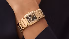 Patek Philippe Twenty 4 2021: Tôn vinh người phụ nữ hiện đại