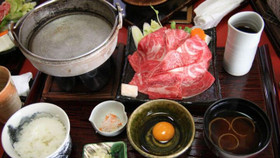 Sukiyaki - Đặc sắc hương vị lẩu truyền thống Nhật Bản