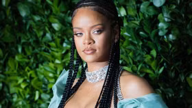 Không phụ lòng người hâm mộ, Rihanna hé lộ thông tin về album tiếp theo