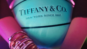 Tiffany & Co. tôn vinh sức mạnh trong chiến dịch ra mắt bộ sưu tập