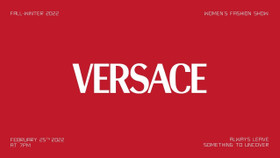 Versace Fall-Winter 2022 Women’s: Buổi tiệc lộng lẫy sắc đỏ