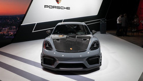 Porsche 718 Cayman GT4 RS ra mắt với cấu hình mạnh mẽ