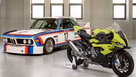 BMW Motorrad kỷ niệm 50 năm bằng phiên bản M1000RR 50 Years M