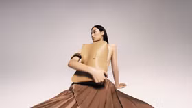 Dấu ấn Việt trong bộ sưu tập túi xách mới của NTK Cường Đàm