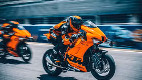 KTM trình làng mẫu RC 8C - Bản giới hạn cho đường đua