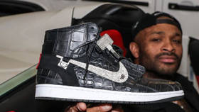 PJ Tucker chơi lớn khi diện mẫu giày Nike Air Jordan 1 nạm kim cương