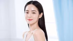 Bỏ túi 7 mẹo đơn giản để làn da luôn ẩm mượt trong mùa hanh khô