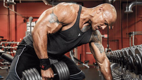 The Rock và chế độ ăn uống, luyện tập để thể hiện uy lực trong phim bom tấn Black Adam