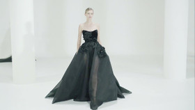 Haute Couture Fall Winter 2021/2022- Elie Saab khát vọng mãnh liệt về cuộc sống mới