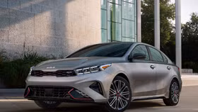 Kia Forte 2023 được nâng cấp nhẹ về trang bị công nghệ và an toàn
