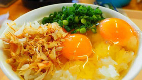 Điều gì đã khiến Tamago Kake Gohan - Cơm trộn trứng sống của Nhật trở nên cực kỳ nổi tiếng?