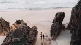 Cặp đôi Hà Lan bất ngờ trước cảnh đẹp và dịch vụ ở Việt Nam