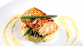 Cá hồi bỏ lò - món ăn gây thương nhớ đối với ai từng một lần thưởng thức