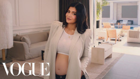 Kylie Jenner hé lộ biệt thự trong cuộc phỏng vấn “73 Questions” cùng Vogue