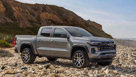 Chevrolet Colorado 2023 chính thức ra mắt với thiết kế tương đồng Silverado