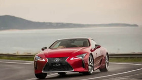 Lexus LC500h đã qua sử dụng có giá hơn 8 tỷ đồng