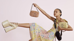 Bộ sưu tập Marc Jacobs Resort 2021- những chiếc túi trong mơ