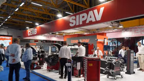 Triển lãm thiết bị ô tô Autopromotec 2022 chính thức khai tại Ý