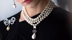 Bộ trang sức 36 triệu USD của nữ hoàng Pháp Marie Antoinette