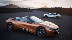 Lịch ra mắt xe mui trần BMW i8 Roadster