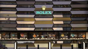 Có gì bên trong cửa hàng đồng hồ Rolex lớn nhất thế giới