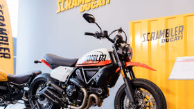 Scrambler Ducati Urban Motard 2022 có giá 410 triệu đồng tại Việt Nam