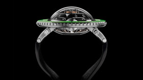 MB&F HM7 Aquapod: Mang nhịp đập Flying Tourbillon tỏa sáng