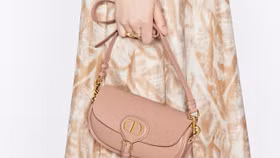 Dior mang đến diện mạo mới cho mẫu túi Bobby