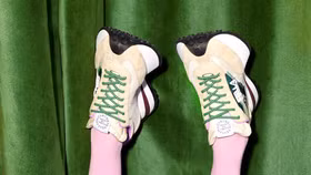 Stella McCartney thay đổi “cuộc chơi sneakers” với dòng sản phẩm bền vững