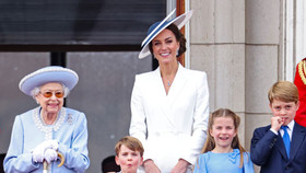 Công nương xứ Cambridge – Kate Middleton yêu kiều tại Đại lễ Bạch Kim